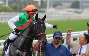 Nichola Yuen and Ricky Yiu celebrate a double with Fortune Link. Photos: Kenneth Chan