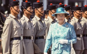Queen Elizabeth II inspects the Royal Gurkha Rifles in Central during her second visit to Hong Kong on October 21, 1986. File photo: Howard Walker