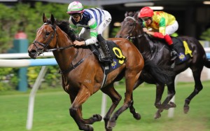 Packing Angel, ridden by Harry Bentley, wins at Happy Valley. Photos: Kenneth Chan 