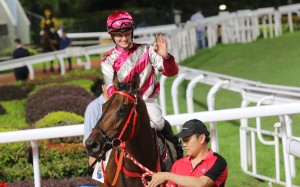 Ethan Brown celebrates after winning aboard Endued at Sha Tin. Photos: Kenneth Chan
                                            
                                            