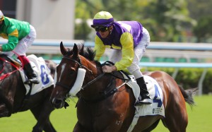 Colourful King wins under Zac Purton. Photos: Kenneth Chan