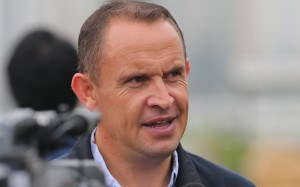 Trainer Chris Waller talks to the press at Sha during a brief visit. Photos: Kenneth Chan
