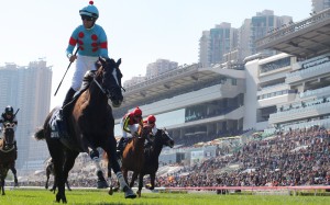 Joao Moreira celebrates his Hong Kong Vase victory aboard Glory Vase at Sha Tin in December. Photos: Kenneth Chan