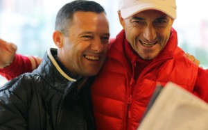 Brett Prebble catches up with Douglas Whyte at the Happy Valley barrier trials on January 18. Photos: Kenneth Chan