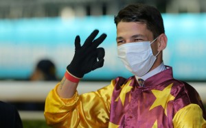 Vagner Borges celebrates his maiden Hong Kong win on Wednesday night. Photos: Kenneth Chan