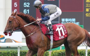 Zac Purton pulls up Aethero after he bled badly in the Group One Chairman’s Sprint Prize at Sha Tin. Photos: Kenneth Chan