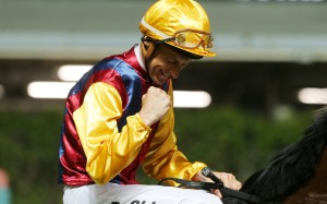 Blake Shinn celebrates his victory aboard Daily Delight. Photos: Kenneth Chan