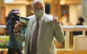 Chris So celebrates a winner at Happy Valley this season. Photos: Kenneth Chan