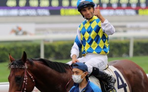 Joao Moreira gives a thumbs up after winning on Computer Patch last season. Photos: Kenneth Chan