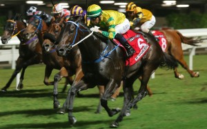Sky Darci swamps his rivals to win at Happy Valley on Wednesday night. Photos: Kenneth Chan