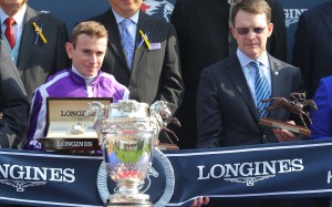 Ryan Moore and Aidan O’Brien collect the Hong Kong Vase trophies after Highland Reel’s win in 2017. Photo: Kenneth Chan