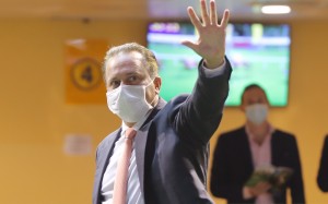 Caspar Fownes laps it up after training his 500th Happy Valley winner. Photos: Kenneth Chan