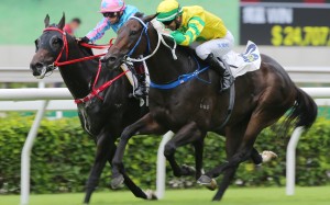 Sky Darci (outside) wins the Lion Rock Trophy in May. Photo: Kenneth Chan