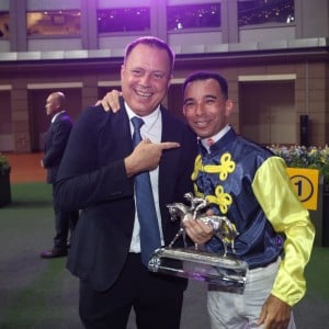 Caspar Fownes celebrates his fifth trainers’ championship with jockey Joao Moreira. Photos: Kenneth Chan