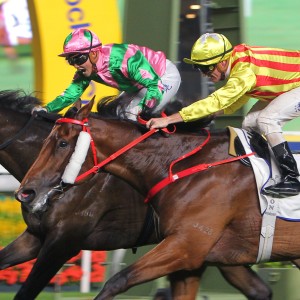 Nichola Yuen (pink) celebrates as she wins on Aeroinvincible at Sha Tin. Photos: Kenneth Chan