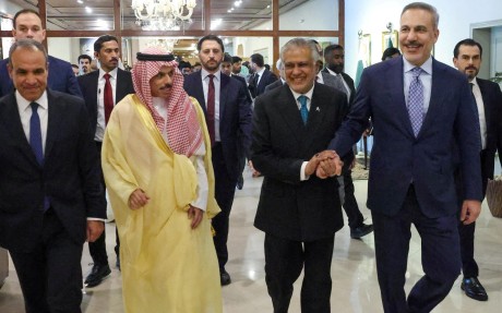 (From left) Foreign Ministers Badr Abdelatty of Egypt, Prince Faisal bin Farhan Al Saud of Saudi Arabia, Ishaq Dar of Pakistan and Hakan Fidan of Turkey meet to discuss regional de-escalation in Islamabad, Pakistan, on March 29. Photo: Turkish Foreign Ministry/Reuters