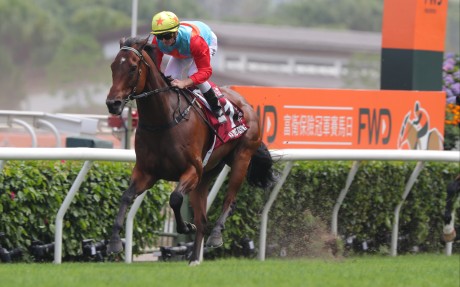 Ka Ying Rising cruises to victory under Zac Purton. Photos: Kenneth Chan