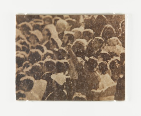 Felix Gonzalez-Torres, “Untitled”, 1987. © The Felix Gonzalez-Torres Foundation.
Courtesy Andrea Rosen Gallery, New York and David Zwirner