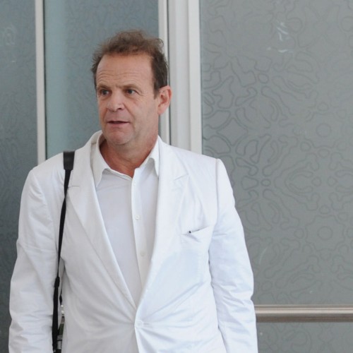 21034321-8c0d-432f-929e-