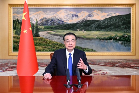China seeks economic cooperation with Japan, welcomes investment, Li says