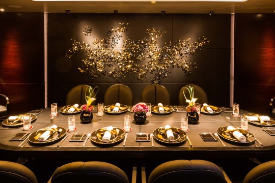 Three-Michelin star L'Atelier de Joël Robuchon tempts with tapa