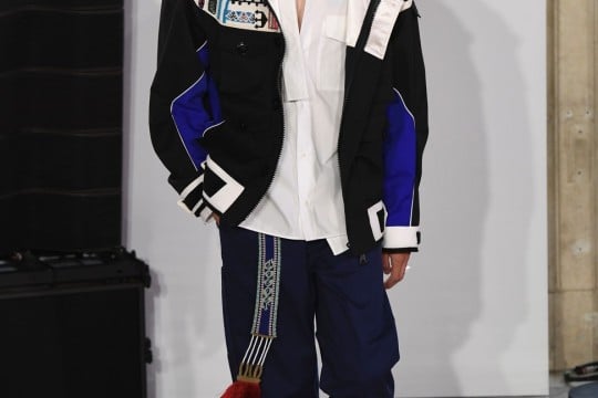 c5cc2664-56fd-11e7-839c-