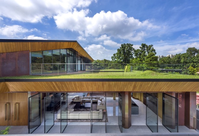 Glass railings are set 1.4 metres from the edge of the roof gardens. Photo: Ta.Le Architects
