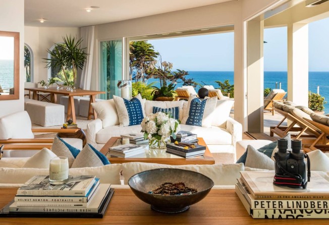 The family’s Malibu home lets in natural sunlight and illuminates the lavish living room. Photo: Westside Estate Agency