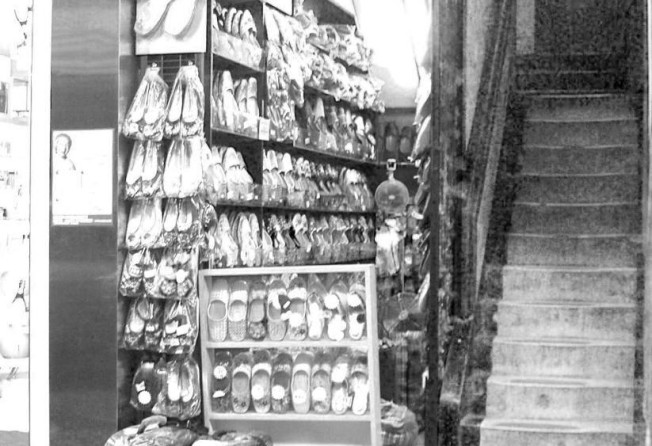 Sindart, the traditional hand-embroidered slipper store, opened in Mong Kok in 1958.