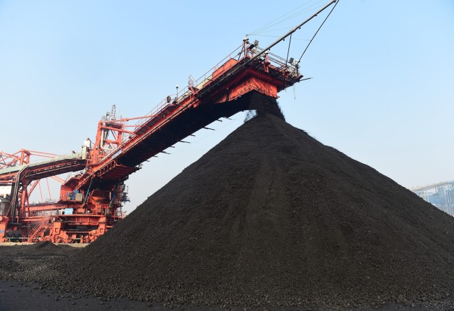A thermal coal yard at Huanghua Port in north China’s Hebei Province. Photo: Xinhua