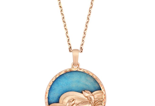 Zodiaque Cancri necklace in rose gold and blue quartz representing the sign’s water element. Photos: Van Cleef & Arpels