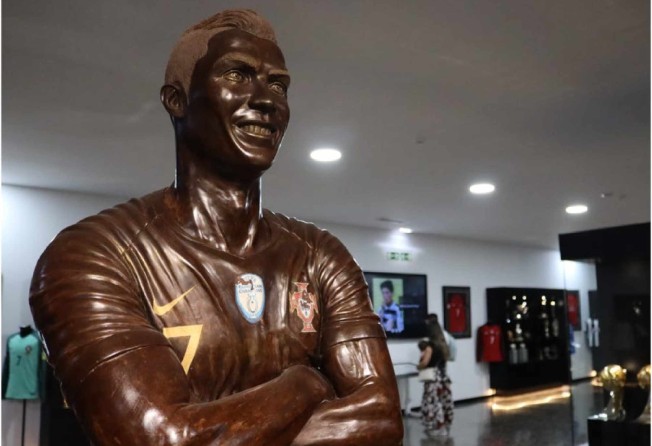 A Cristiano Ronaldo statue made of chocolate inside the CR7 Museu on Madeira. Photo: Business Insider