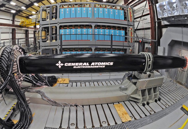 An electromagnetic railgun made by the United States. Japan is planning to build a similar weapon. Photo: US Navy