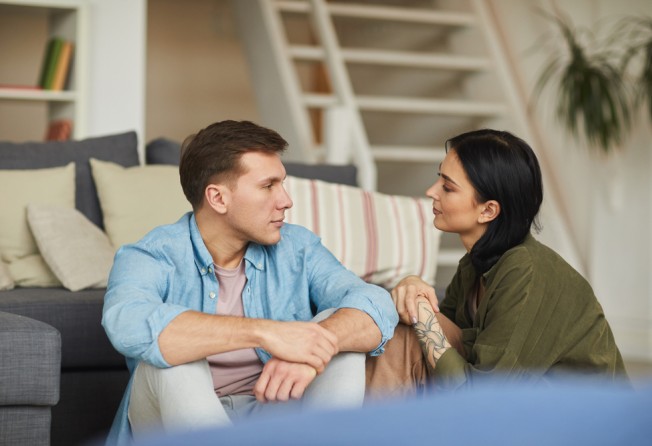 Couples need to discuss where a spying partner’s insecurities come from. Photo: Shutterstock