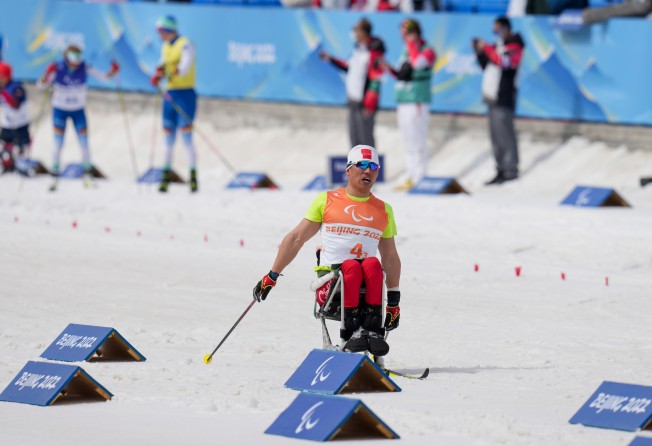 China’s Mao Zhongwu competes during the para cross-country skiing open 4x2.5km relay. Photo: Xinhua