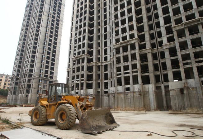 Unfinished apartment buildings in Yuncheng, northern Shanxi province, on September 18, 2016. Photo: by Simon Song