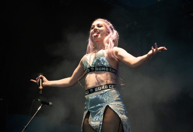Skye Sweetnam of Sumo Cyco onstage in 2019 in Castle Donington, England. Photo: Getty Images