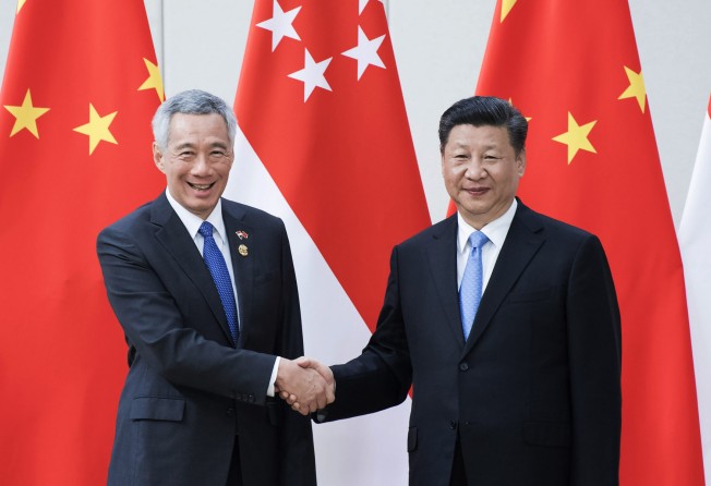 Singaporean Prime Minister Lee Hsien Loong and Chinese President Xi Jinping during a meeting in April 2018. Photo: Xinhua