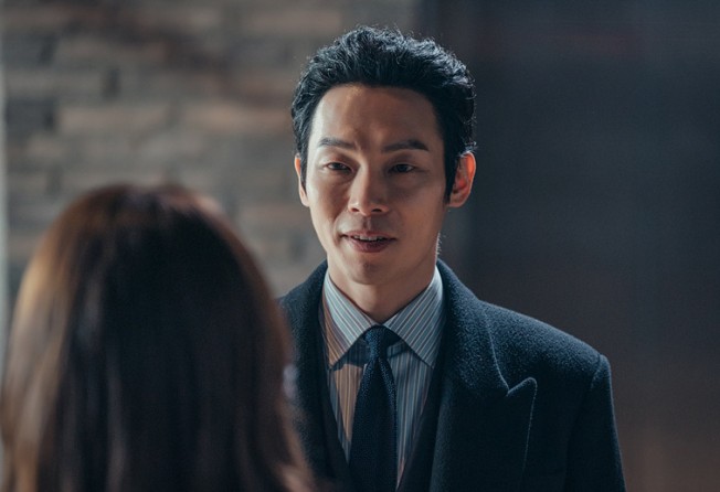 Yang Kyung-won as Kong Ji-hoon in a still from Big Mouth.