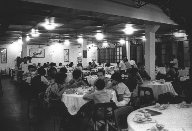 The Lung Wah Hotel in the 1980s, when 6,000 of its signature roast baby pigeon dishes could be served in a day. Photo: SCMP.
