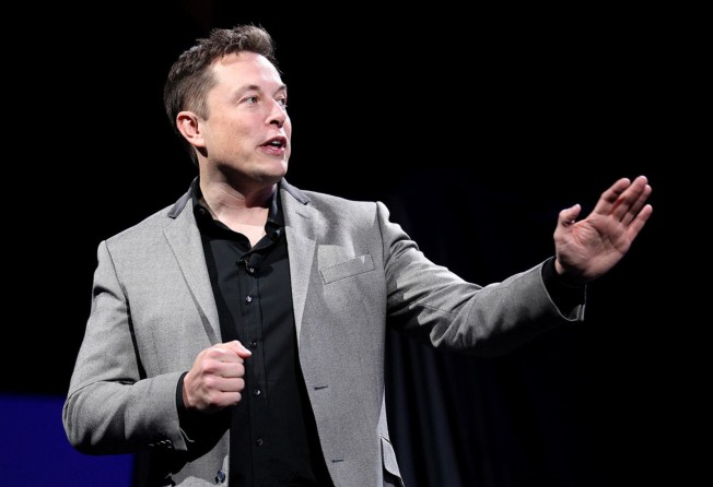 Elon Musk plans to begin lay-offs at Twitter Inc. as early as October 29, after completing his acquisition of the social media platform. Photo: Los Angeles Times/TNS