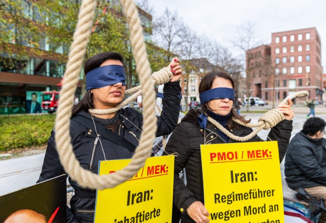 The National Council of Resistance of Iran held a demonstration during the G7 meeting to support the civil uprising in Iran for regime change. Photo: dpa