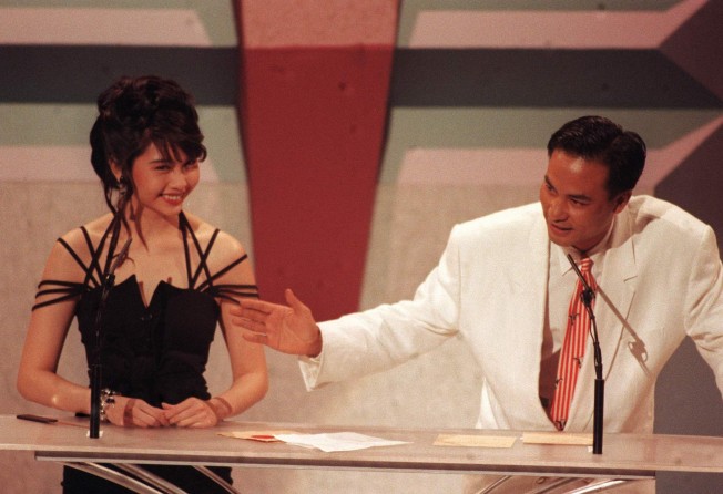 Chingmy Yau (left) and Simon Yam at the 12th Hong Kong Film Awards presentation ceremony in 1993. Photo: Wan Kam-yan