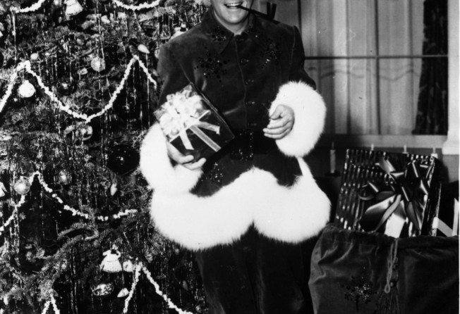 US singer and film actor Bing Crosby (1904–1977) as he appears in the film White Christmas. Photo: Keystone