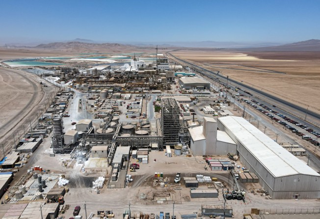 A view of the Chilean mining company SQM, which processes lithium mined from the Atacama Desert into lithium hydroxide and lithium carbonate, on 25 October 2022 in Chile’s Antofagasta region. Photo: dpa