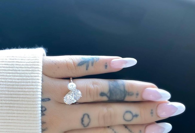 Ariana Grande’s engagement ring was the perfect embodiment of the “toi et moi” ring trend, which is on the rise.Photo: @arianagrande/Instagram