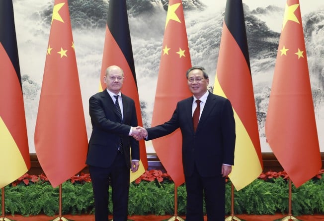 Chinese Premier Li Qiang, right, with German Chancellor Olaf Scholz at the Great Hall of the People in Beijing on Tuesday, in a photo released by Xinhua News Agency. Photo: Wang Ye / Xinhua via AP