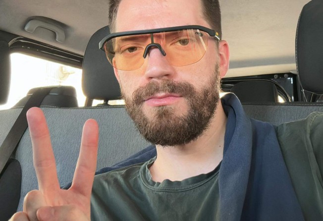 The life of a stylist is high-pressure and full of last-minute mishaps – like gluing yourself to a client’s garment, as celebrity stylist Bailey Moon (pictured) did. Photo: Instagram/bailey.moon