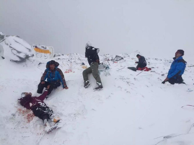Mt Everest enthusiast scarred but still raring to go after fatal