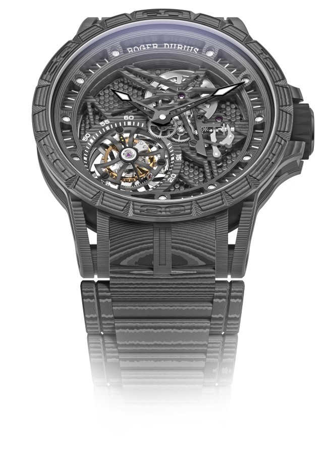 The Excalibur Spider - Carbon flying tourbillon is the first ever Roger Dubuis watch to offer a full carbon structure for the case, calibre and bracelet.